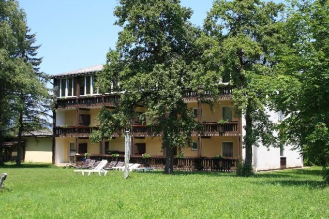 Schmautz Ferienwohnungen & Zimmer Miklauzhof Kültér fotó